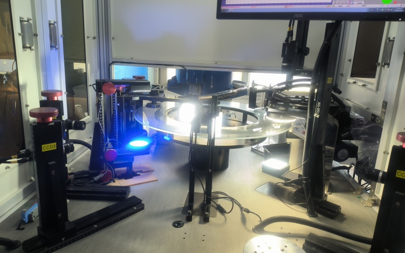 Optical inspection machine for metal-plate capacitive touch spring 